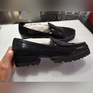 Donald Pliner Enza Lug Sole Loafer